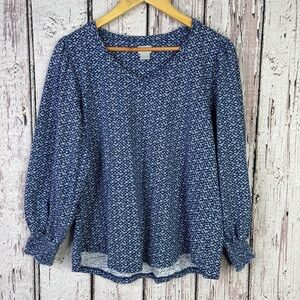 Chico’s 2 | Large Blue & White Geometric Print Shirt V-Neck Bishop Sleeves Top